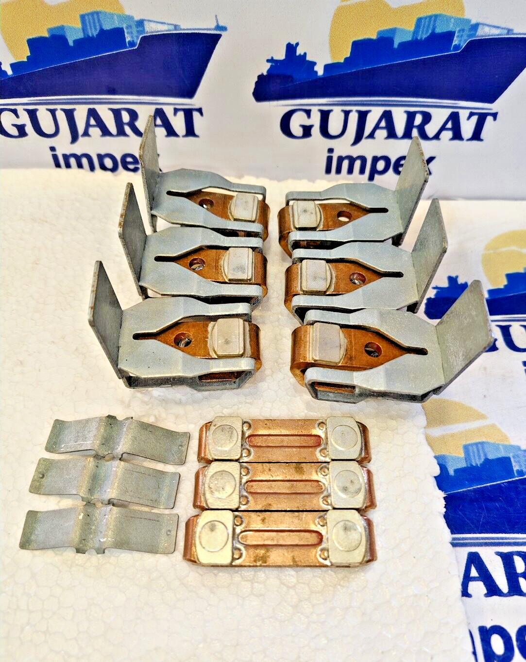 NEW SCHNEIDER ELECTRIC LA5FH431 LC1F265 SPARE CONTACT KIT (BOX NOT AVAILABLE)