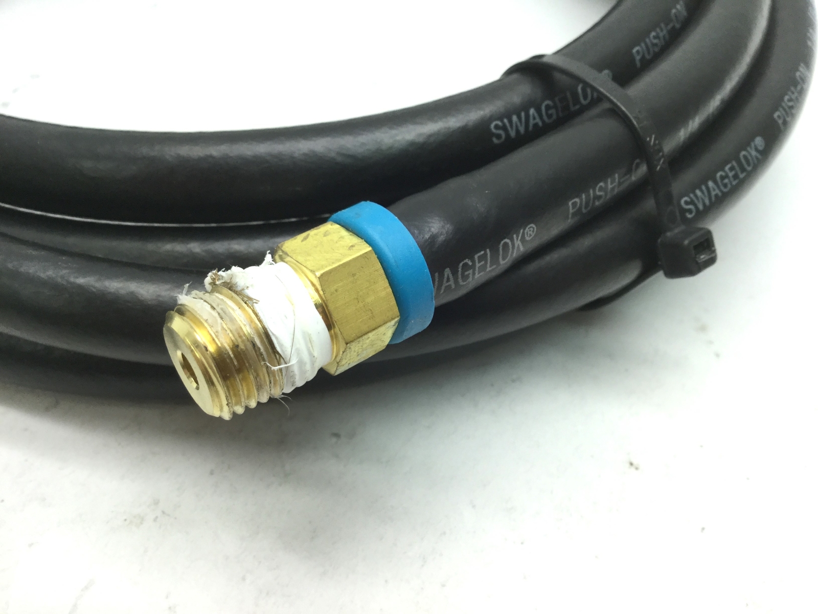 Swagelok Flame Resistant Push-On Hose 1/4″ 6.4mm WP 350 PSIG (24 Bar), 12′ Long