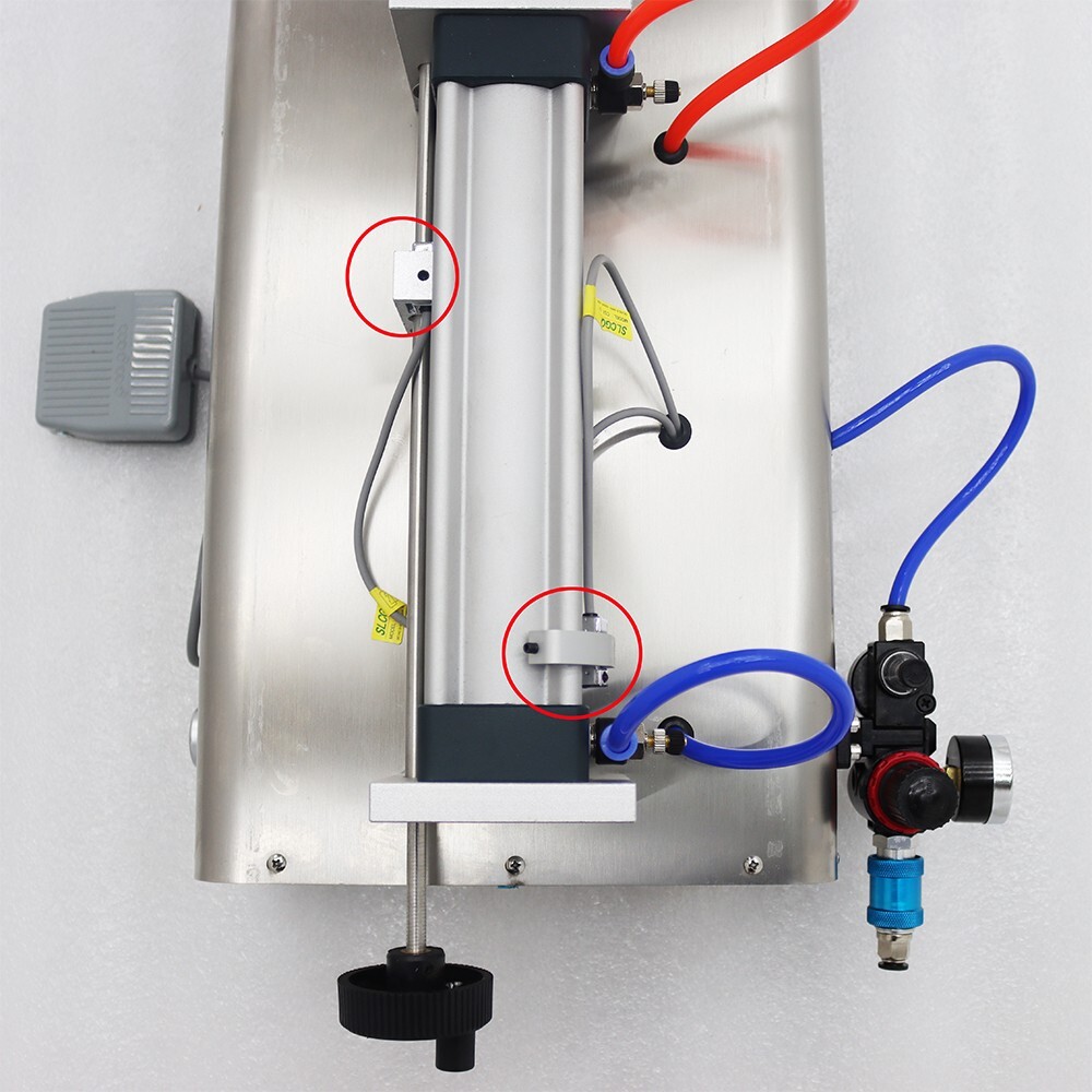 100-1000ml Pneumatic Paste Liquid Heating Filling Machine 1 Nozzle Piston Filler