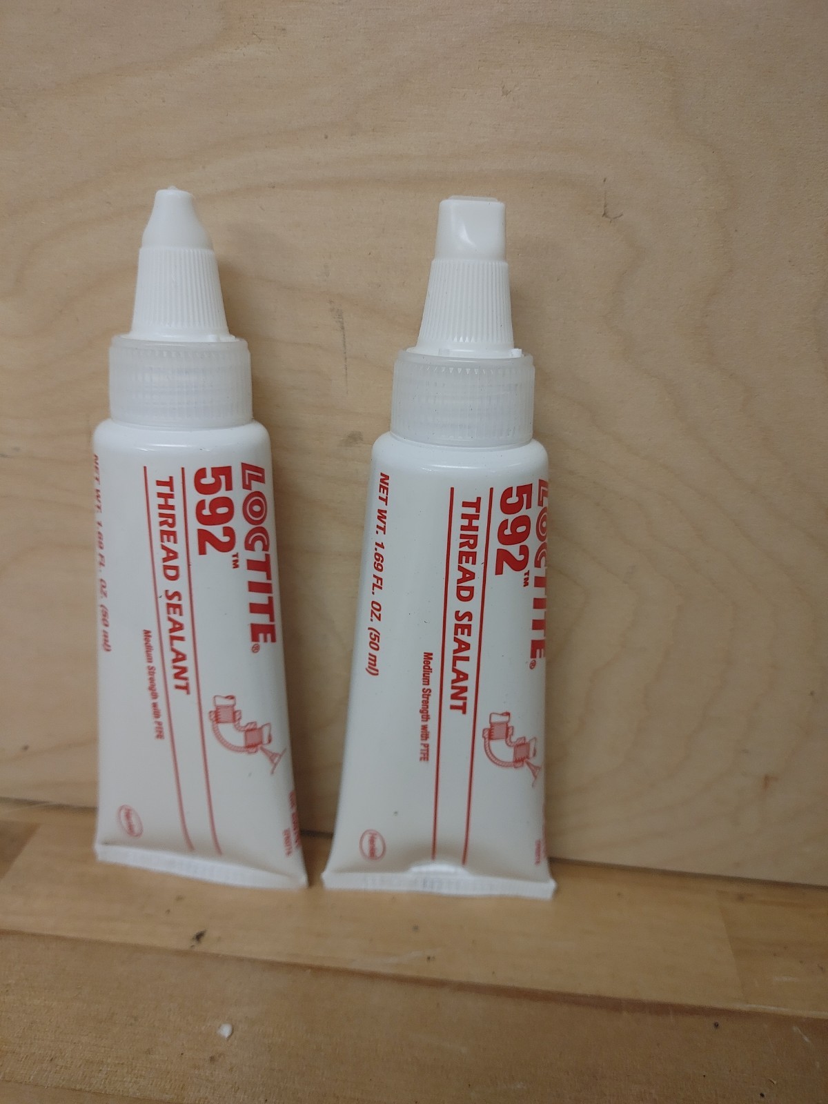 (2) Loctite 592 Thread Sealant 50mL Pipe Sealant PTFE 1.69 FL. OZ. 59231 209761