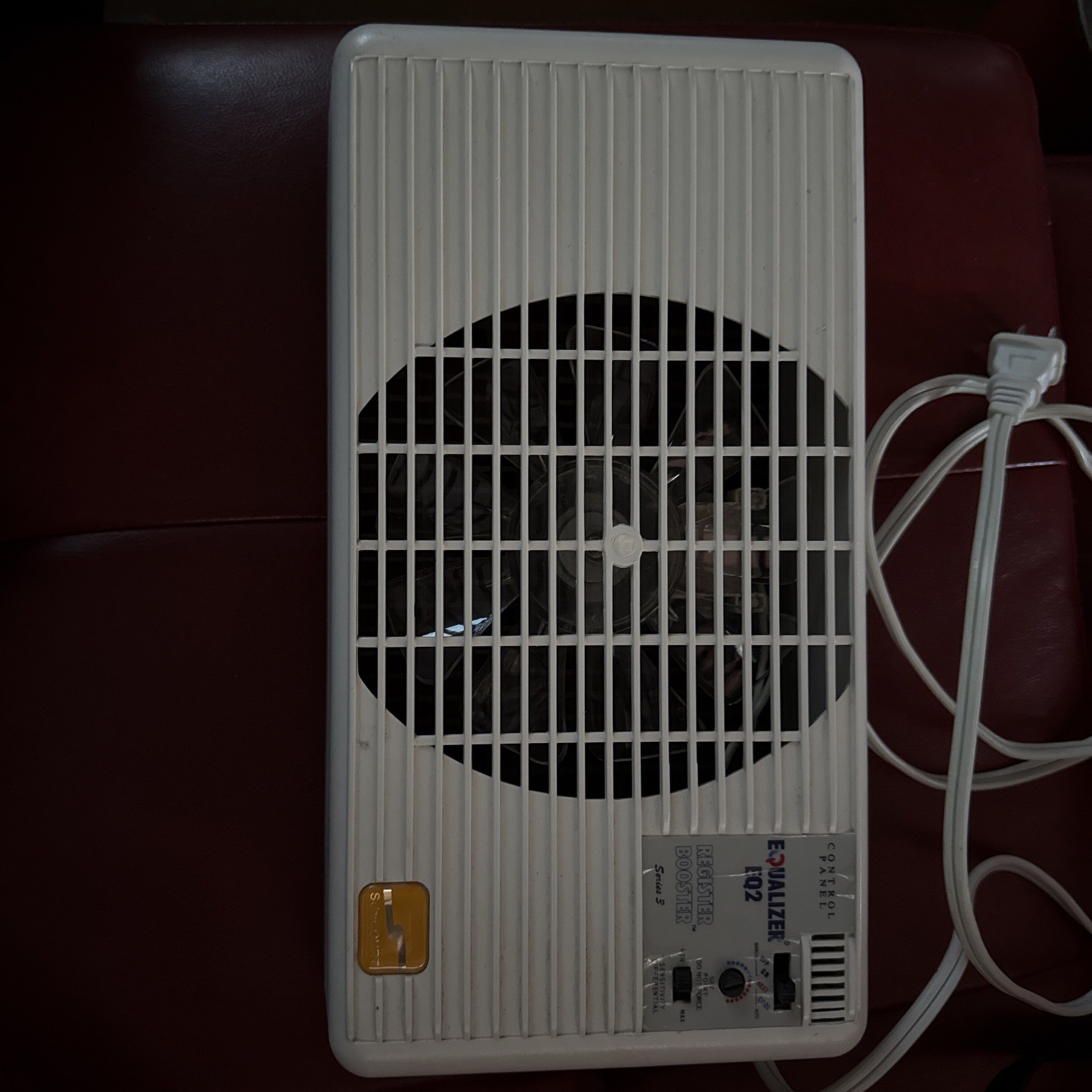 Suncourt Equalizer EQ2 Register Booster Fan White HC300 120V Corded Electric