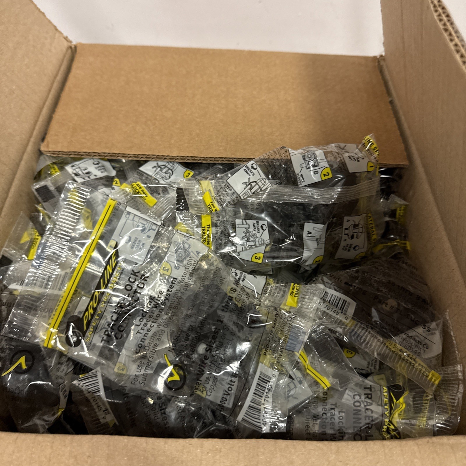 proline tracer lock connector Lot Of 50