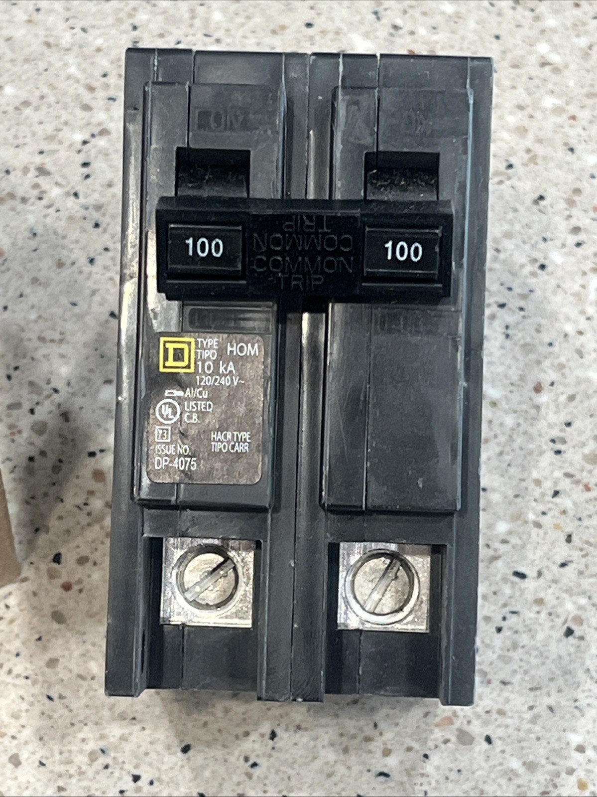 Square D HOM2100 , 100 Amp Circuit Breaker 120/240VAC 2P NEW IN BOX, US SELLER