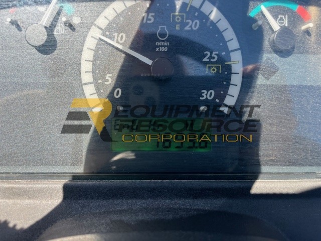 2019 John Deere 3033R Tractor Contractor Platinum Package
