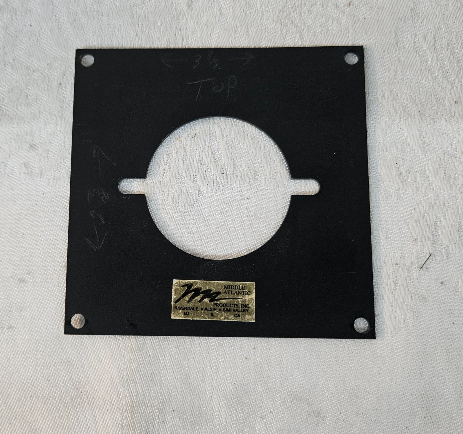 Middle Atlantic 2U Rack Plate for Hubbell HBL5278C Flanged Inlet