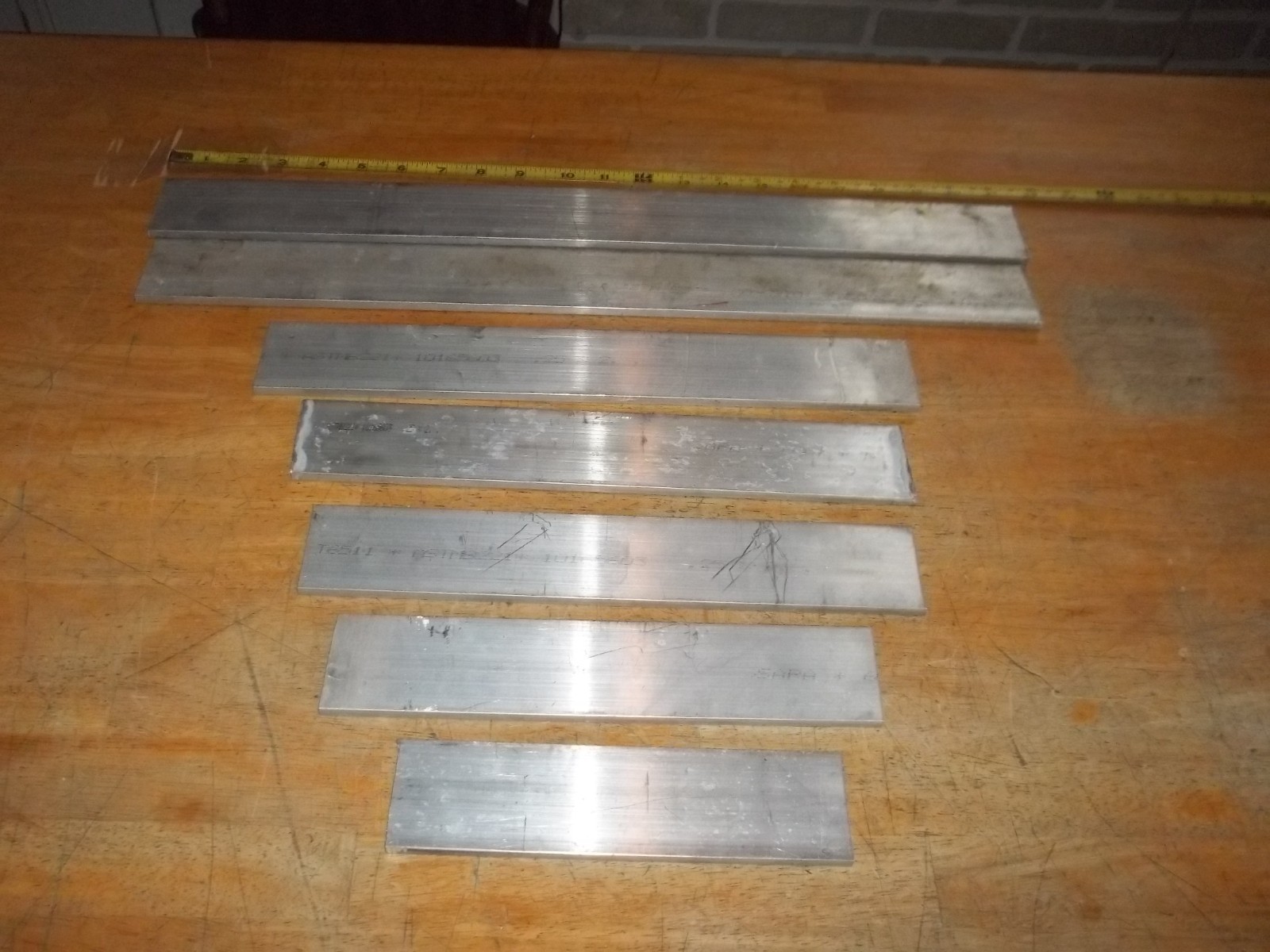 »used » aluminum bar 4.14 lbs. 7 pcs. 1/4» x 2» x 21-7+»