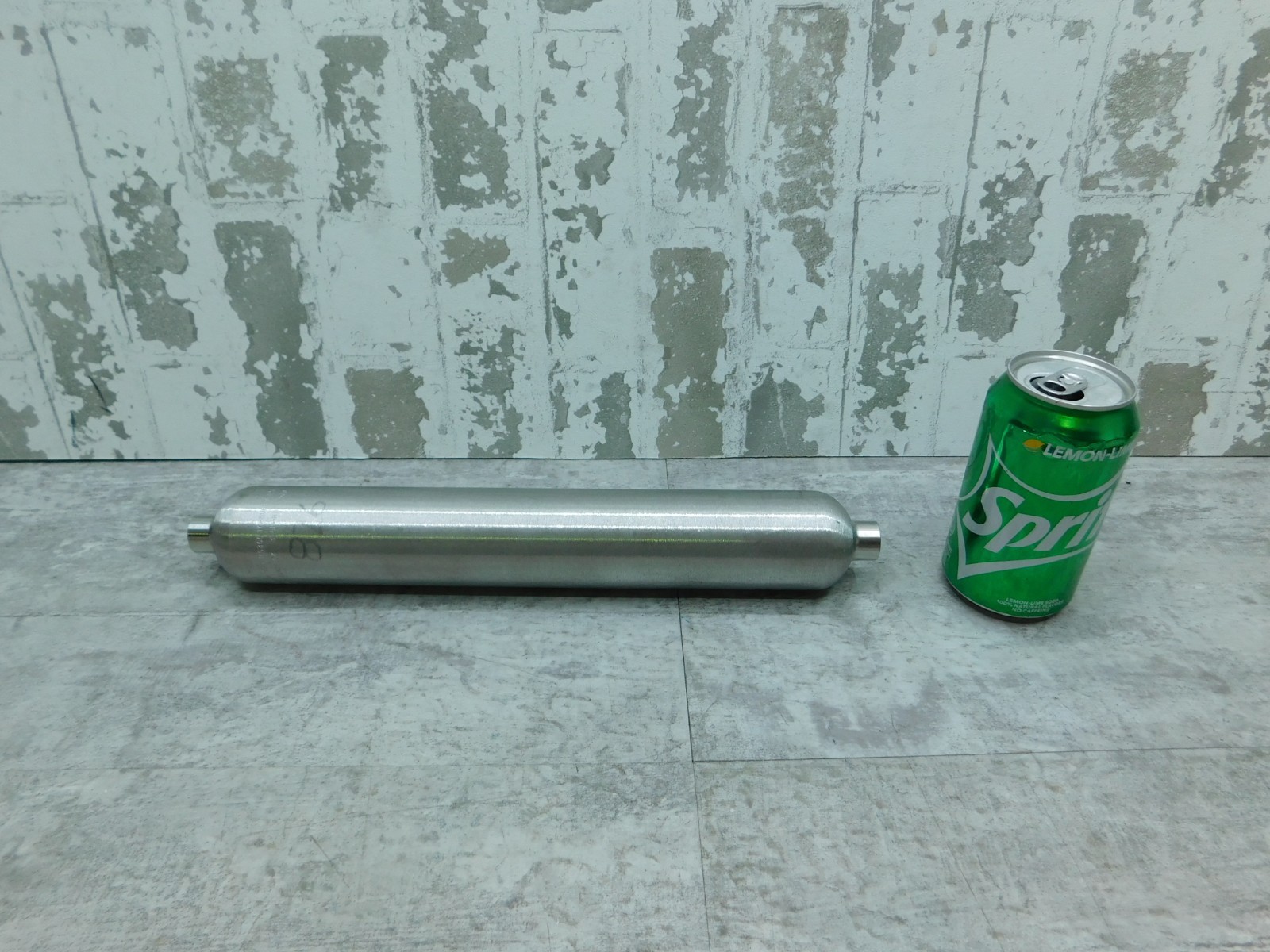 Swagelok DOT-Compliant Sample Cylinder, 1/4″ FNPT ,316L-HDF4-500, 500 cm3