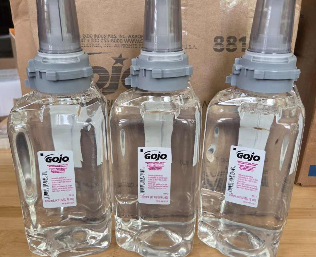 GOJO 8812-03 Foam Soap Refill, 3pk, Expiration 10/2027