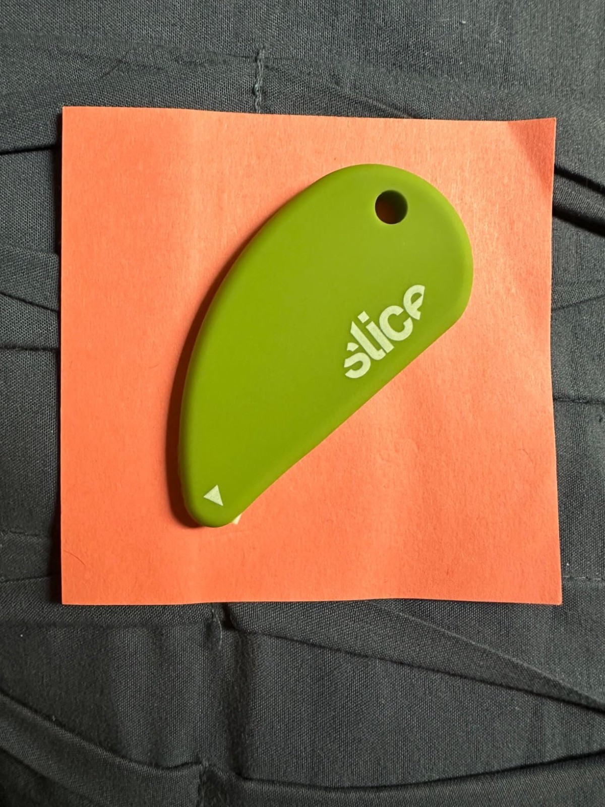 Ambidextrous Safety Cutter with Non-Slip Rubber Handle & Built-In Magnet