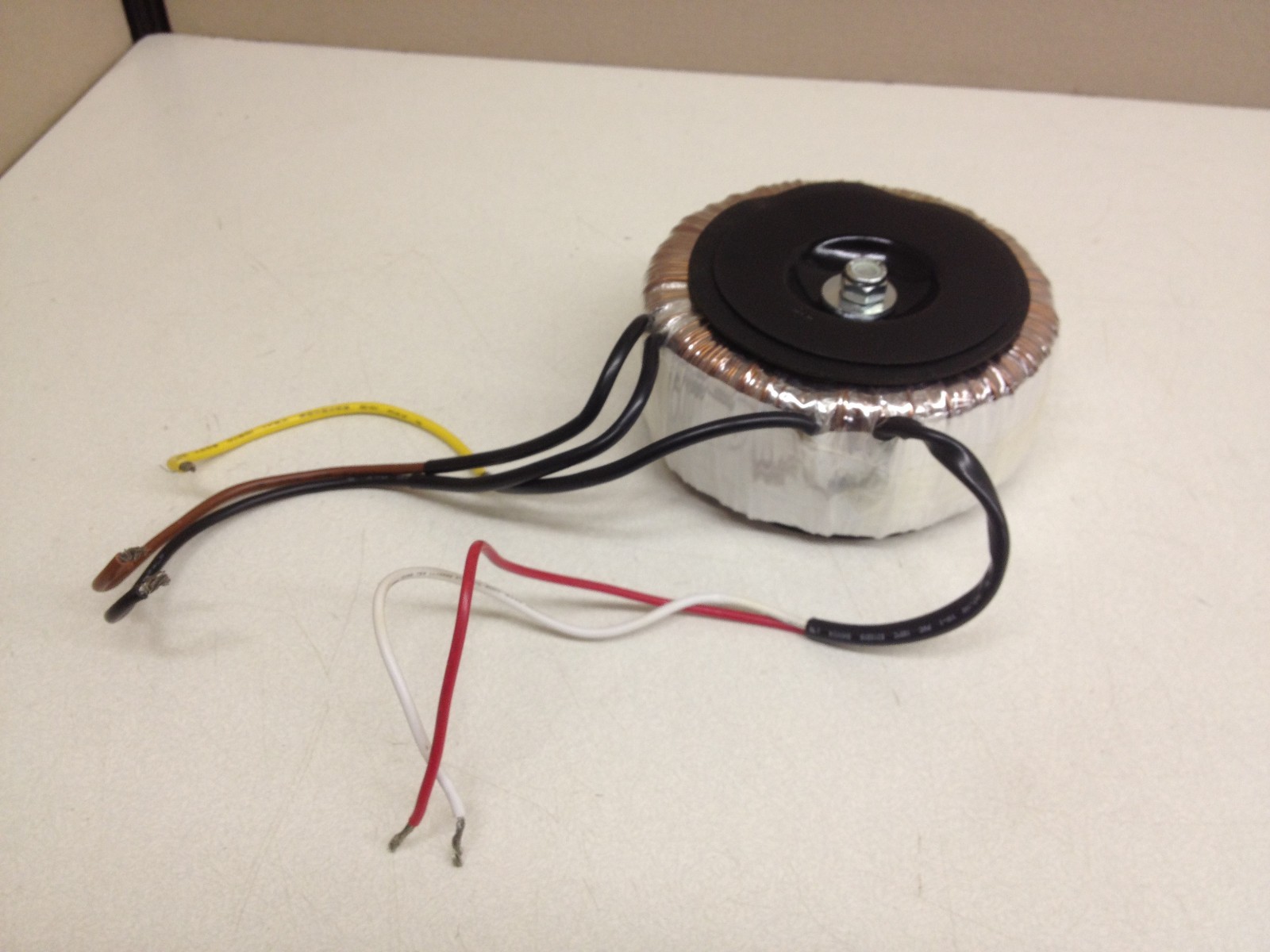Toroidal Transformer 300VA 24V AC 12.5A or 28V AC 10.7A 60Hz 12120 120V