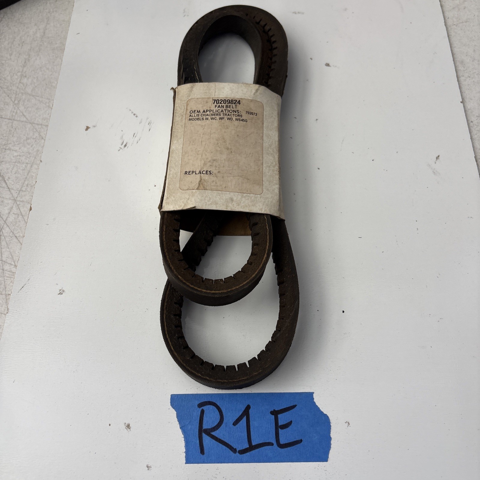 Fan Belt V-Belt 702072 Fit Various Allie-Chalmers Tractors Models W WF WD WS45G