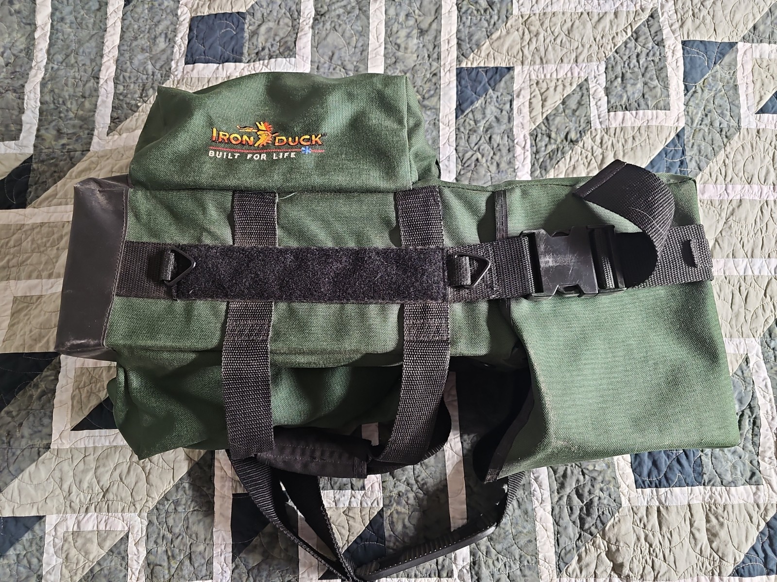 Iron Duck Breathsaver Oxygen Airway Emergency Bag Hard Frame Interior Vintage