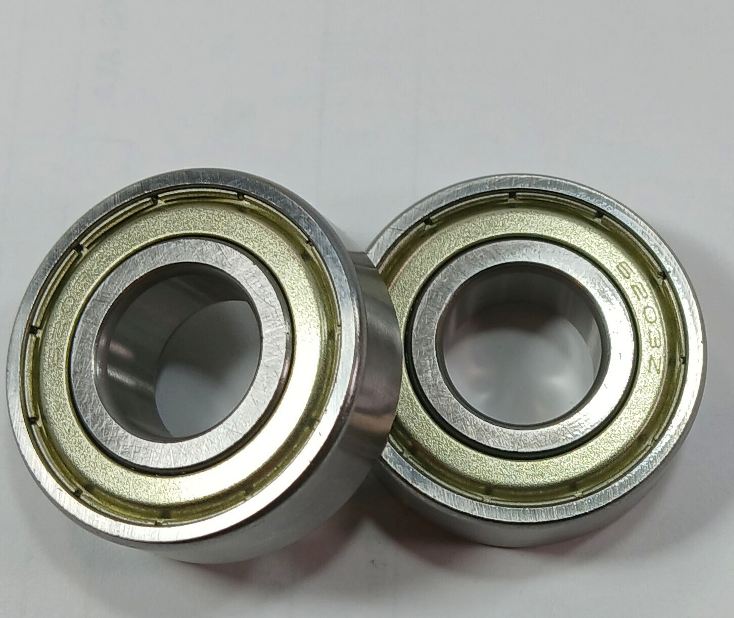 2 NEW UNBRANDED 6203Z METAL SHIELDED DEEP GROOVE BALL BEARINGS NNB *MAKE OFFER*