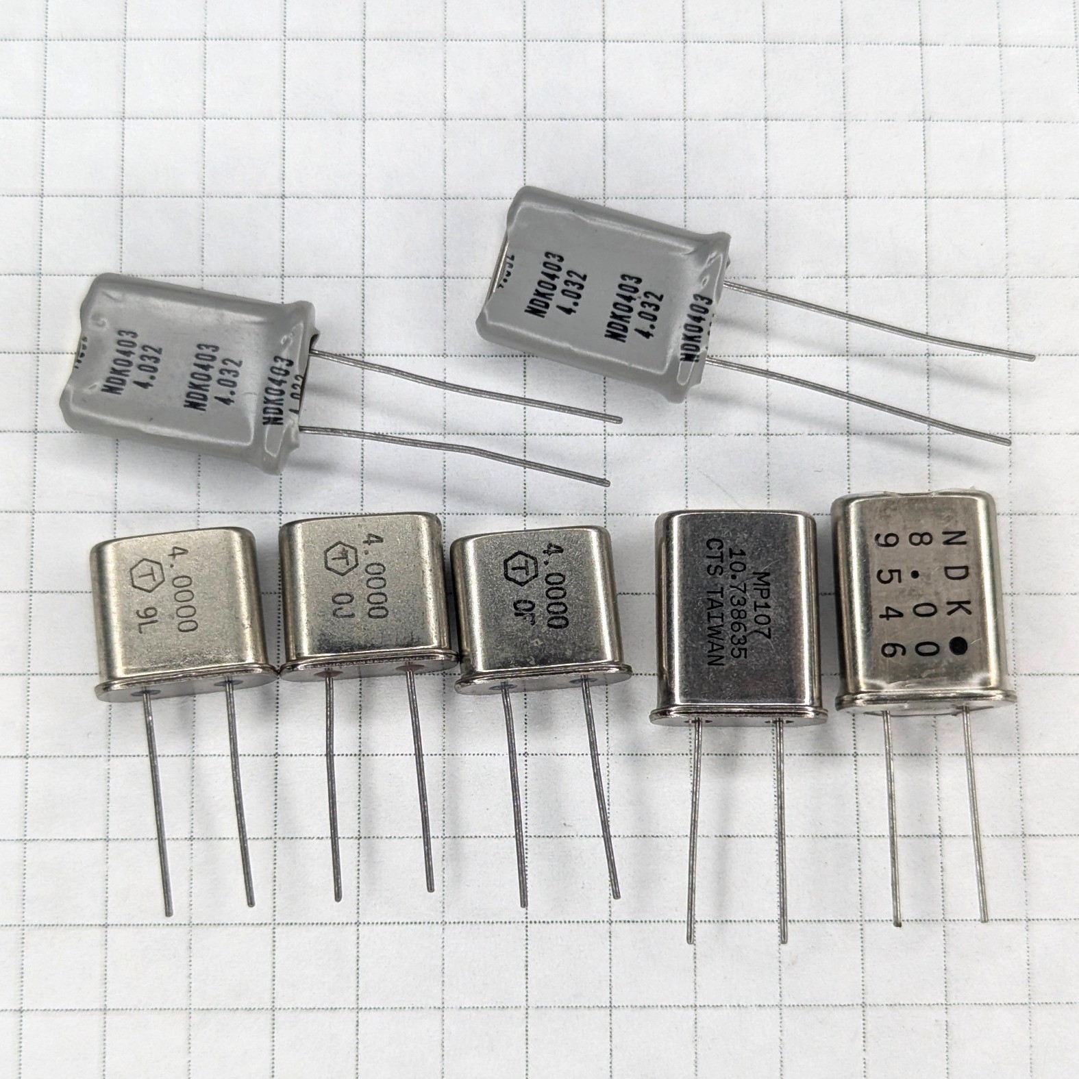 Vintage NDK CTS Crystal Oscillator Lot 4.000 4.032 8.00 10.738 MHz -y1