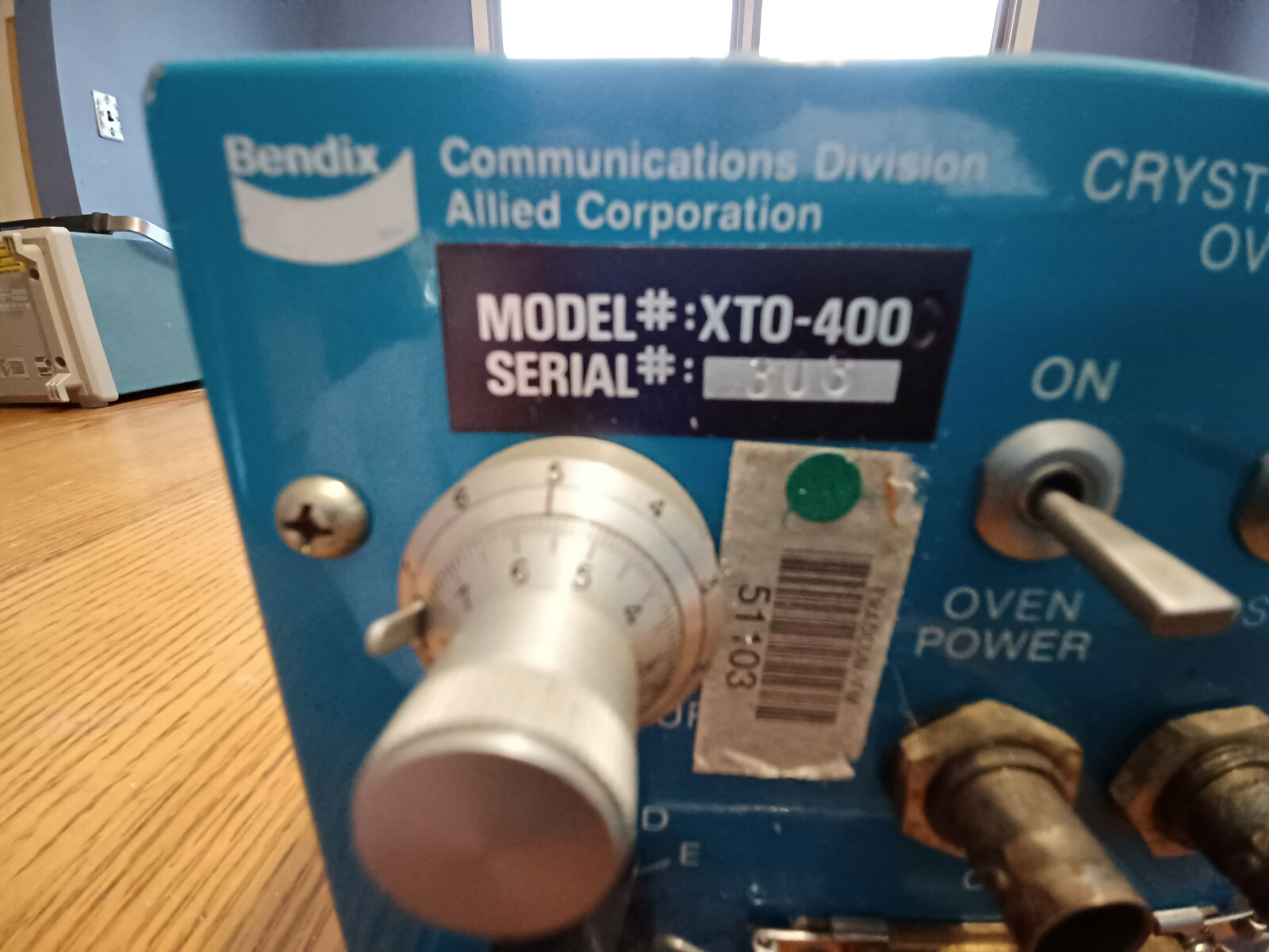 Bendix Communications Division Allied Corp. CRYSTAL TEST OVEN XT0-400