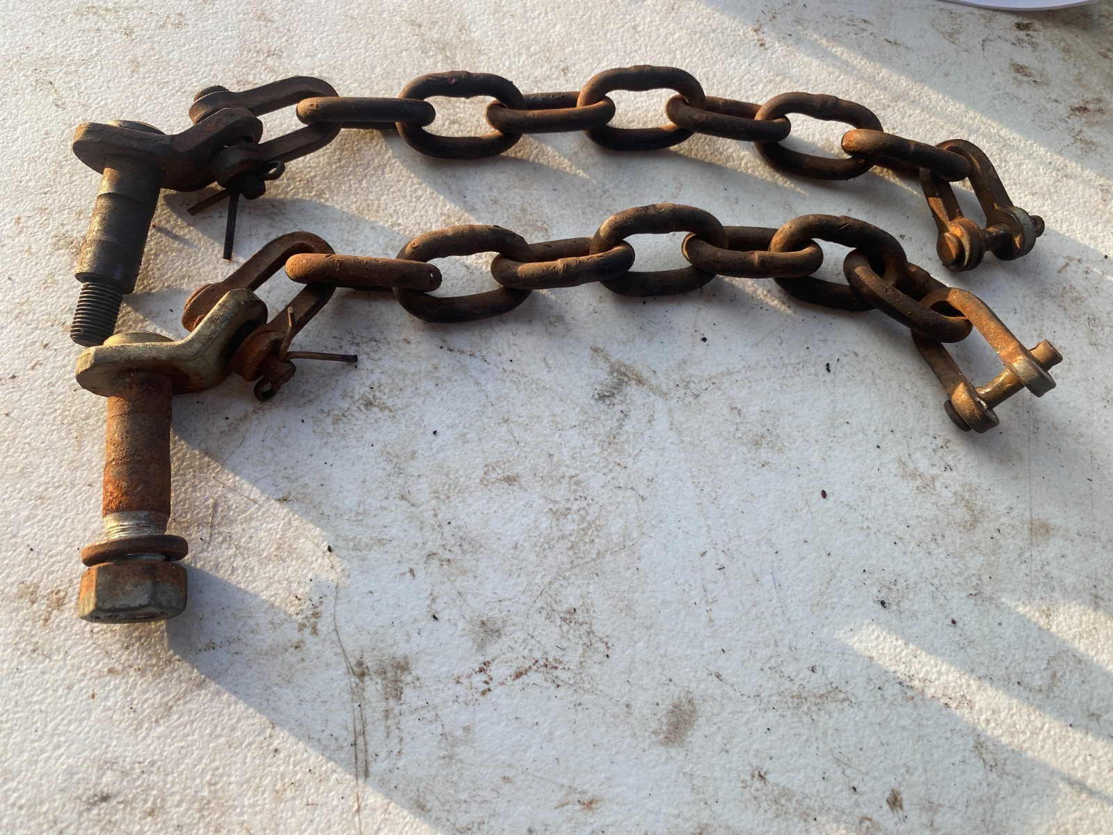 Ford Tractor 600-800 3PT Sway Chains W/Clevis & Bolt (2)