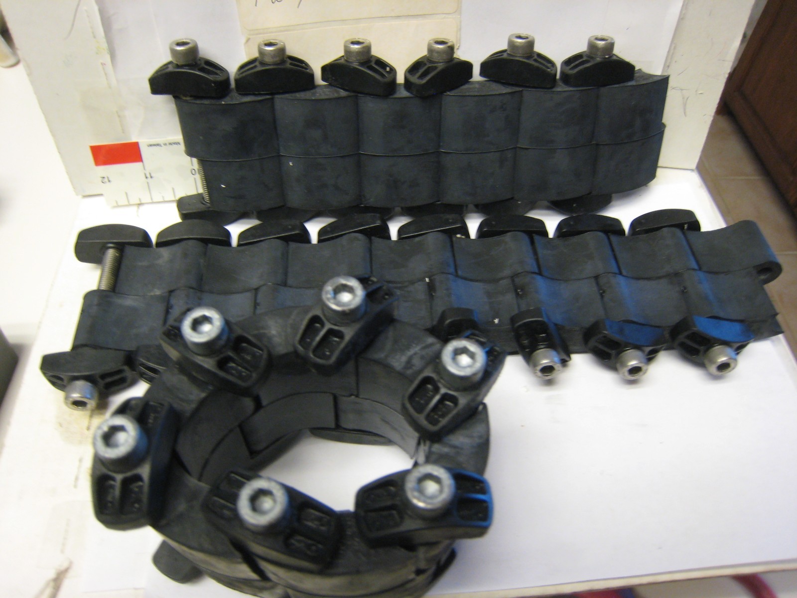 3 yes 3 Used LS-300-S-316-V S/S LINK SEAL 2 X 6 links & 1 X 8 Links 2 W SS