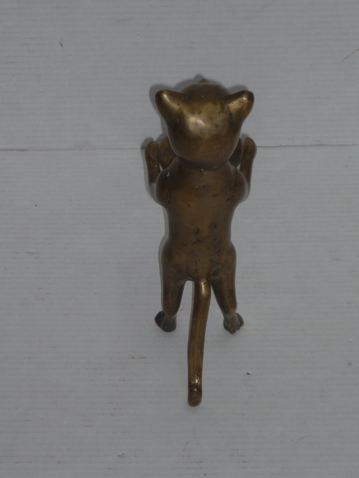 VINTAGE SOLID BRASS STANDING CAT BUSINESS CARD HOLDER 11″ TALL NEAT