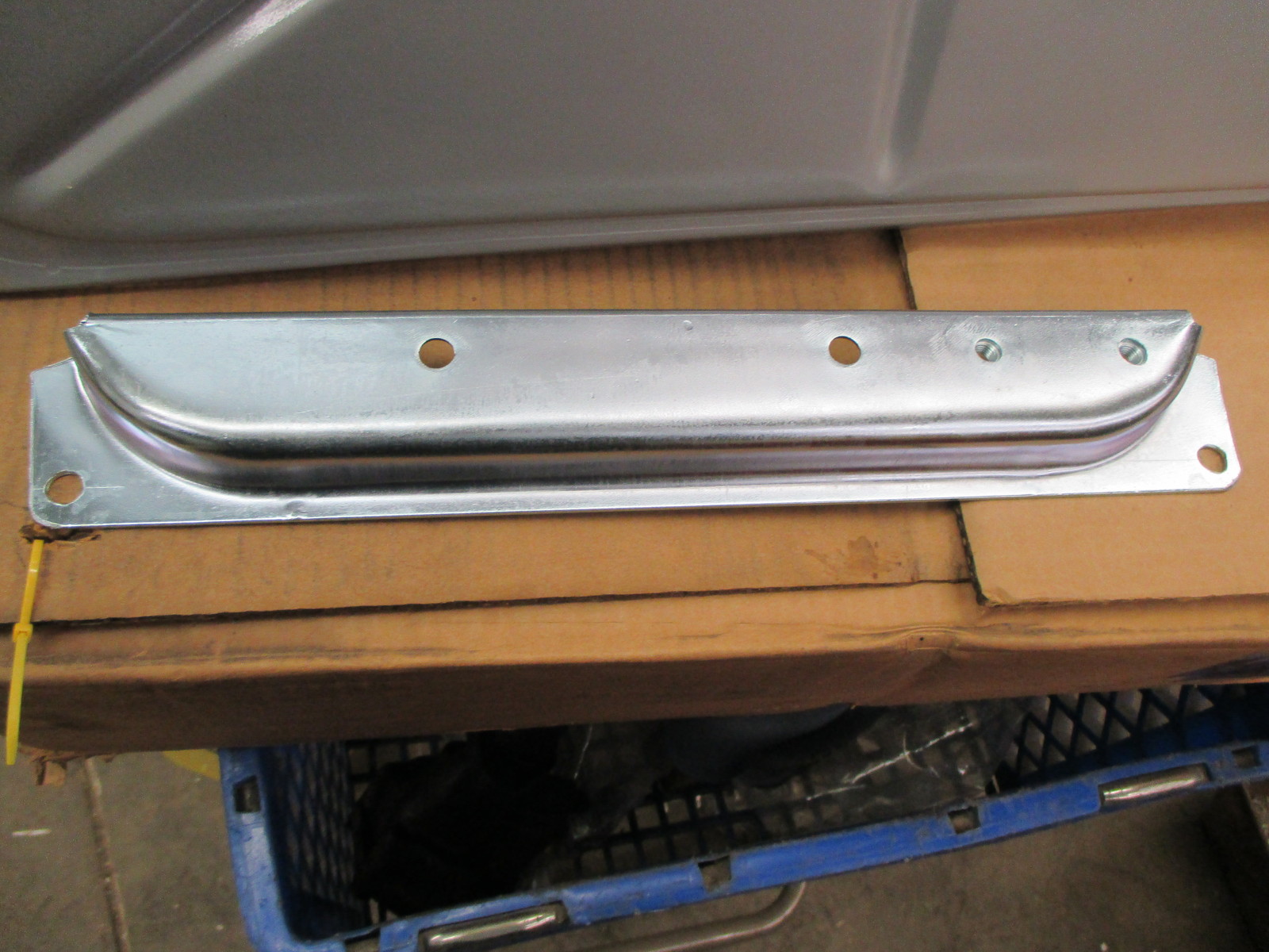 FORD NAA/JUBILEE/600/800/MORE TRACTOR GAS TANK W/SENDING UNIT HOLE NAA9002E NEW