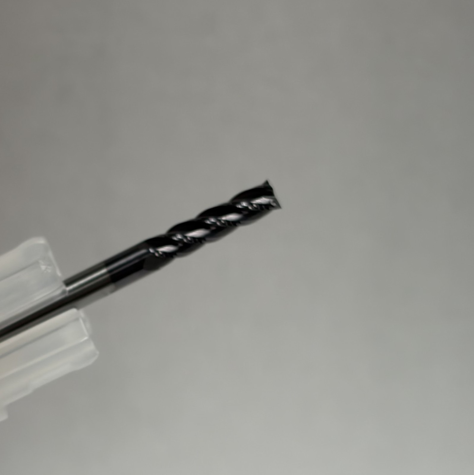 1/8″ 4 FLUTE VARIABLE HELIX CARBIDE END MILL – SQUARE END – TiALN COATED