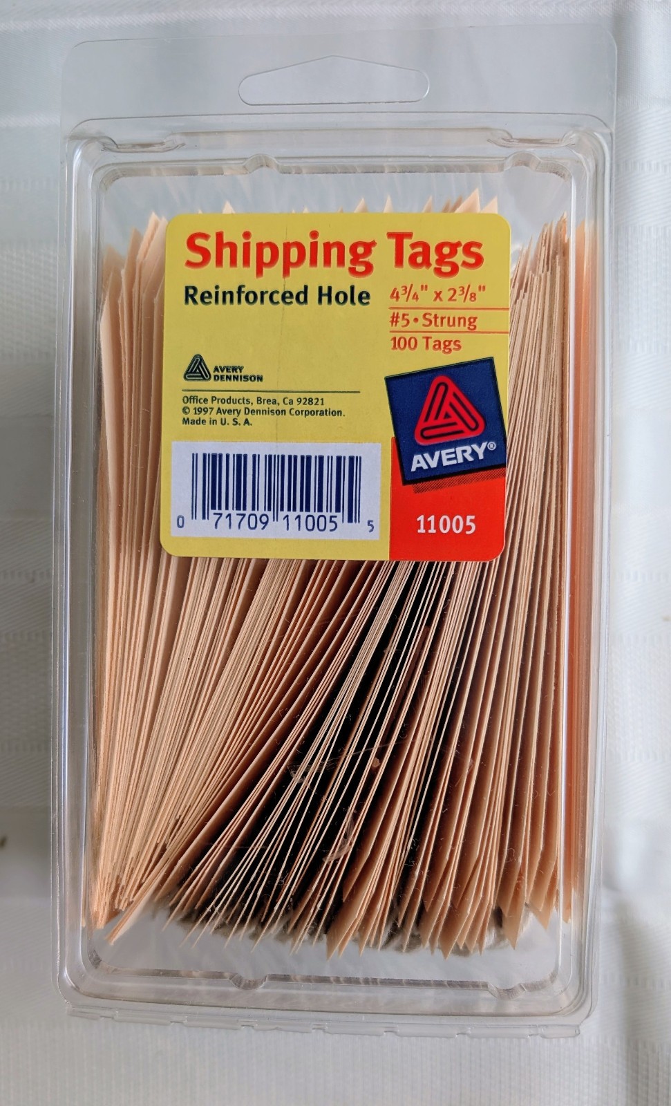 NEW Avery Dennison 11005 Shipping Tags #5 Strung Tags Reinforced Hole 100 Pack