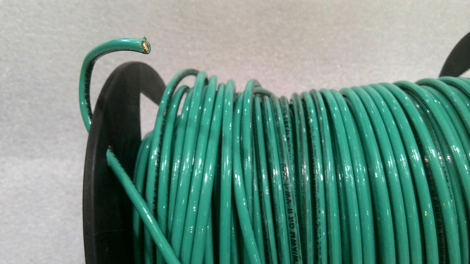 CERROWIRE GREEN MACHINE TOOL 10 AWG THHN OR THWN-2 600 VOLT (LOT OF 350′ FT.)