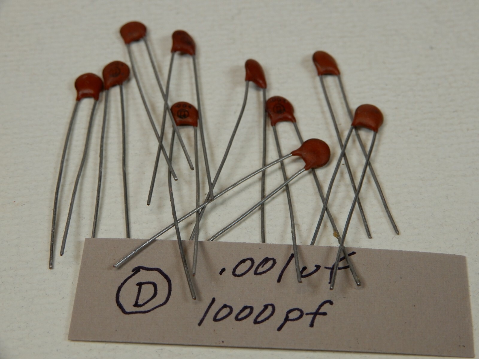 Cornell Dubilier Circle D Ceramic Disc Capacitors (10) .001uf 1000pf Unknown Vol