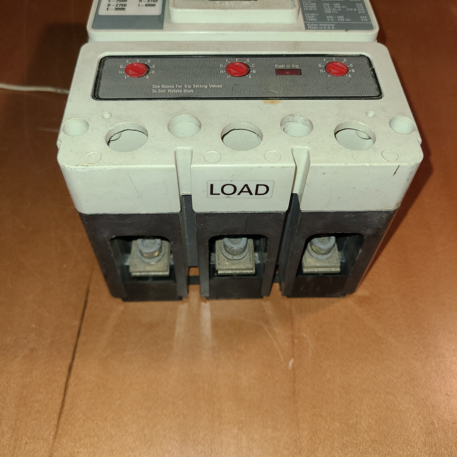 CUTLER-HAMMER 3 POLE 400AMP MOTOR CIRCUIT PROTECTOR HM2P400X5WM01S10Y07. S423
