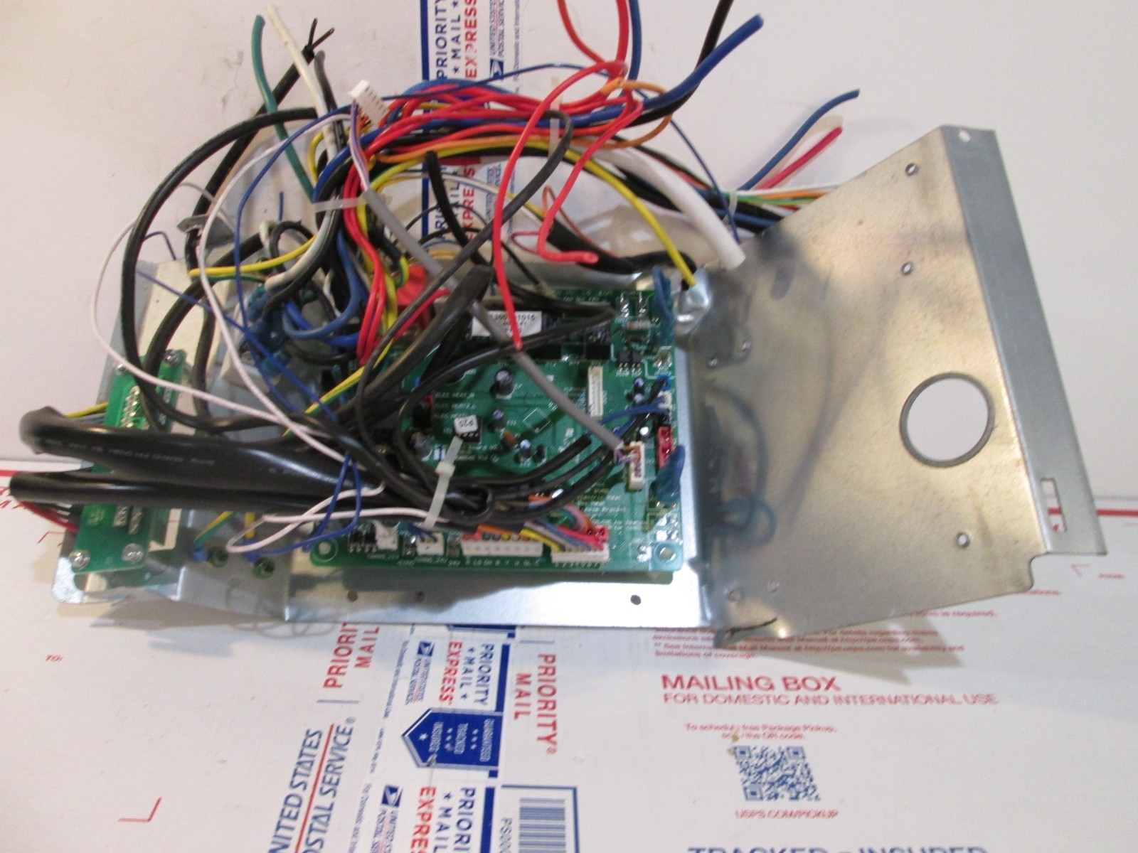 ISLANDAIRE 803300301015 Main Control Circuit Board PTAC-MB-C-F1 used P20/PP03