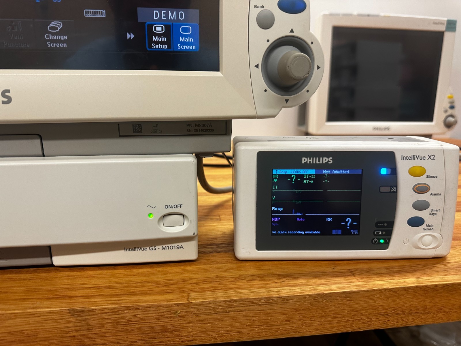 Philips IntelliVue MP70 Monitor w/ G5 Gas & X2 Transport ECG NIBP IBP SpO