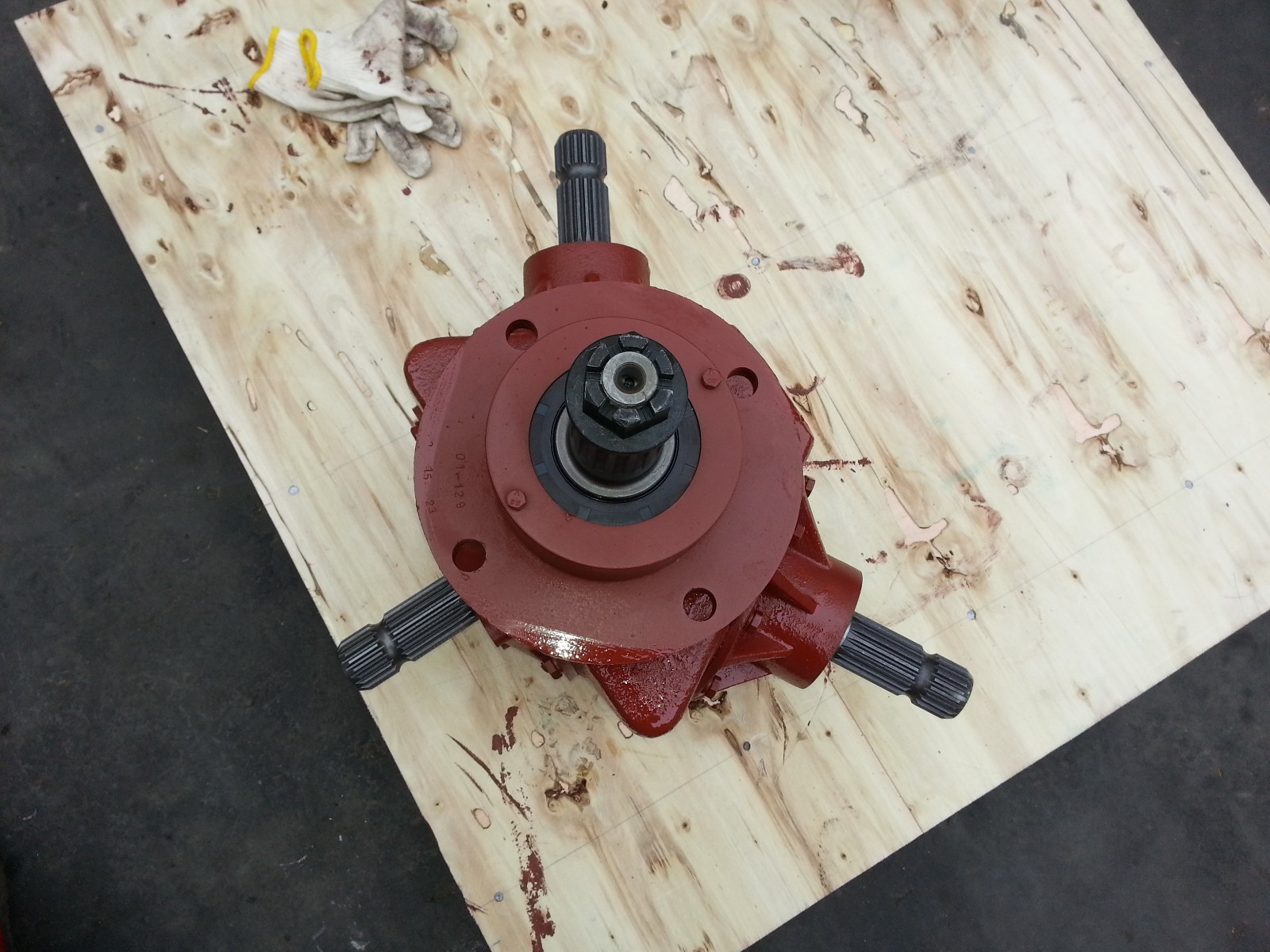 Servis Rhino SE15 SN , A315 15′ Flex Wing Gearbox 00758957 00758207 00758702