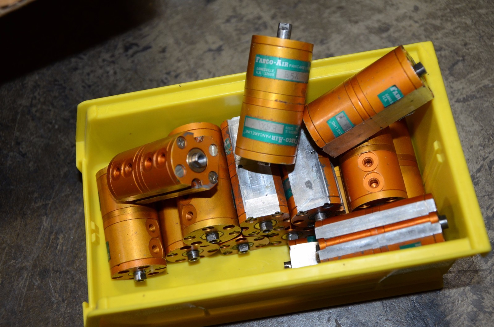 Fabco-Air E-5-X E5X 1/2 Bore 1/2 Stroke X2 Double Acting Air Cylinder 2 Qty Lot