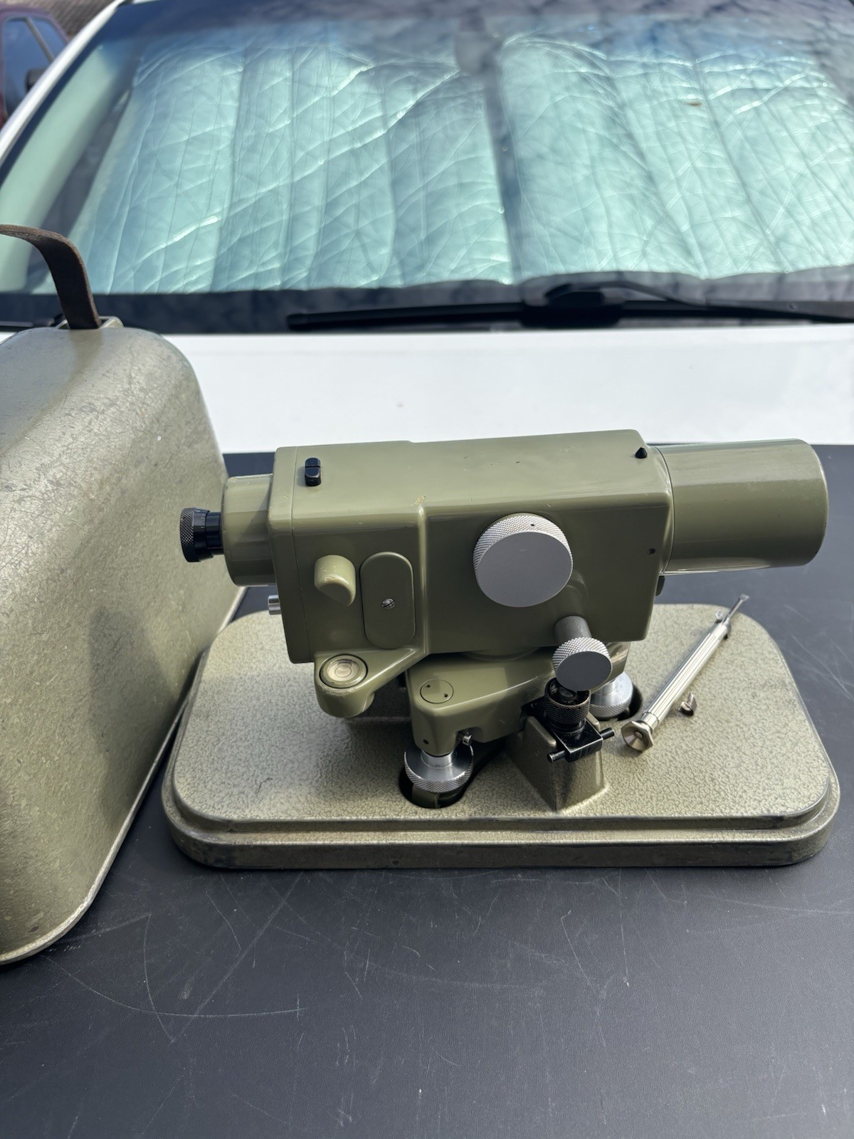 Wild/Leica NA 2 Automatic Level 30 X Made In Switzerland Erect Image