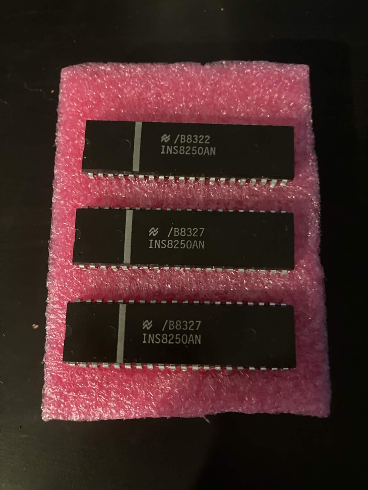 1 – INS8250AN NSC – corrosion on legs – Untested