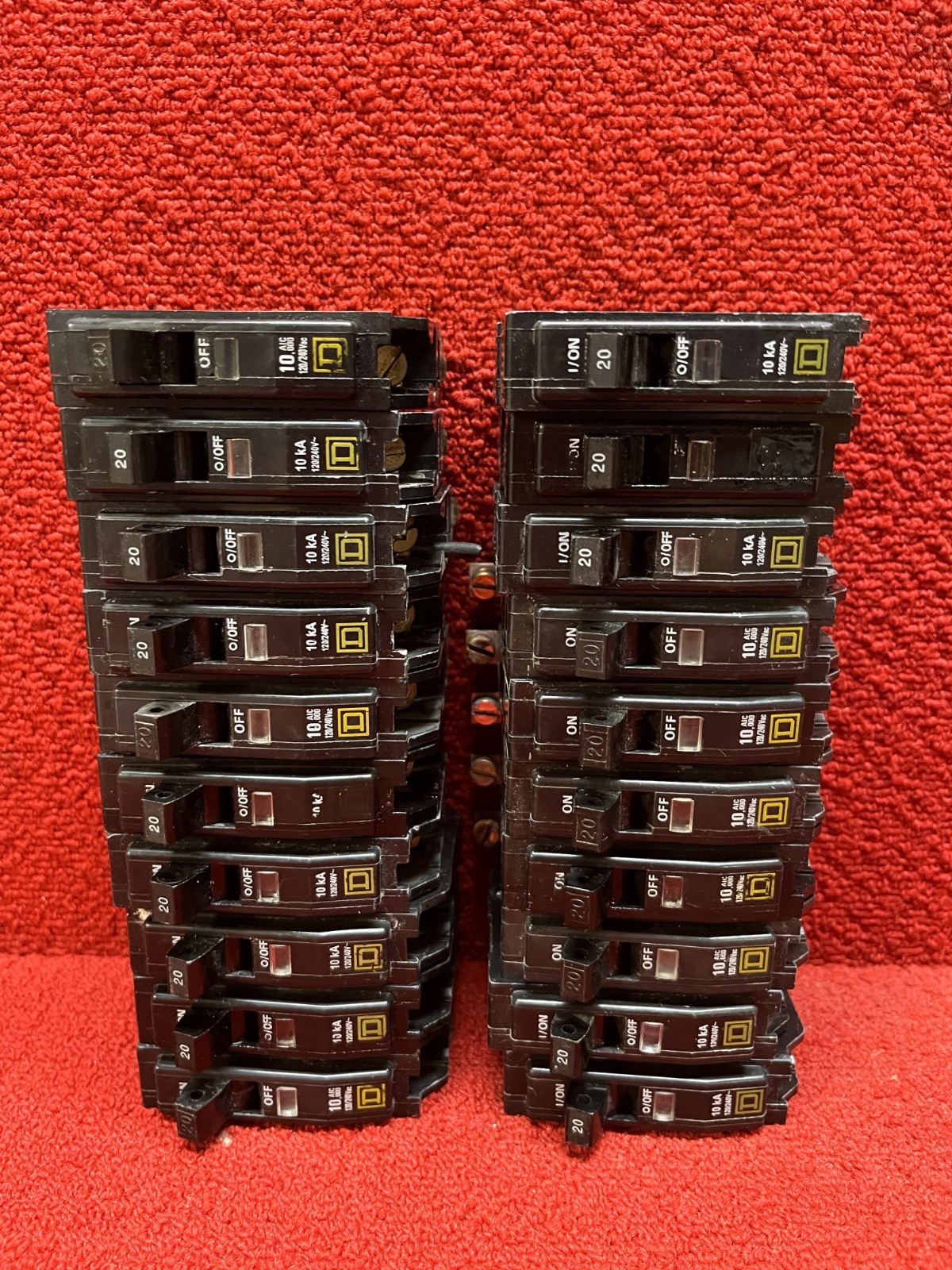 Lot of 20 Square D QO120 Circuit Breakers 20Amp 1 Pole 120/240VAC 10ka Good Cond