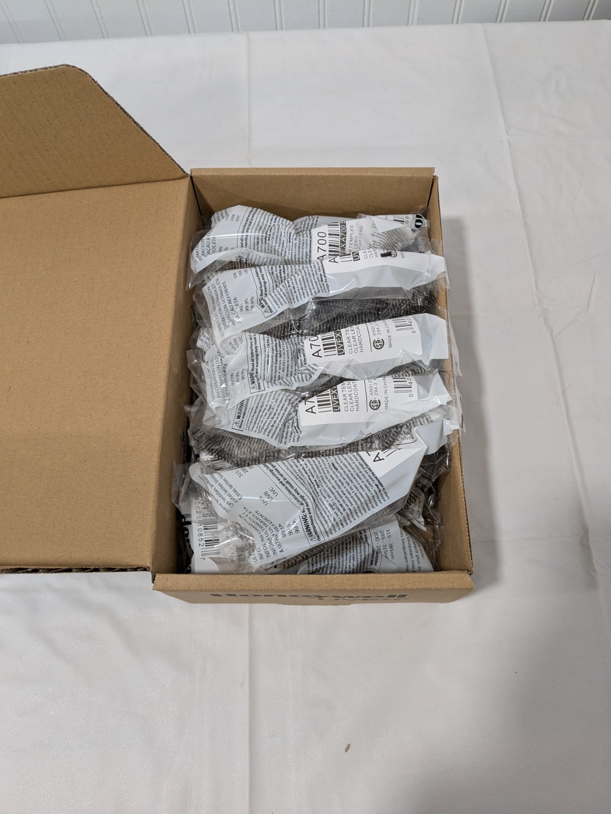 Honeywell Safety Glasses: Scratch-Resistant, Polycarbonate, Clear Box of 10 A700