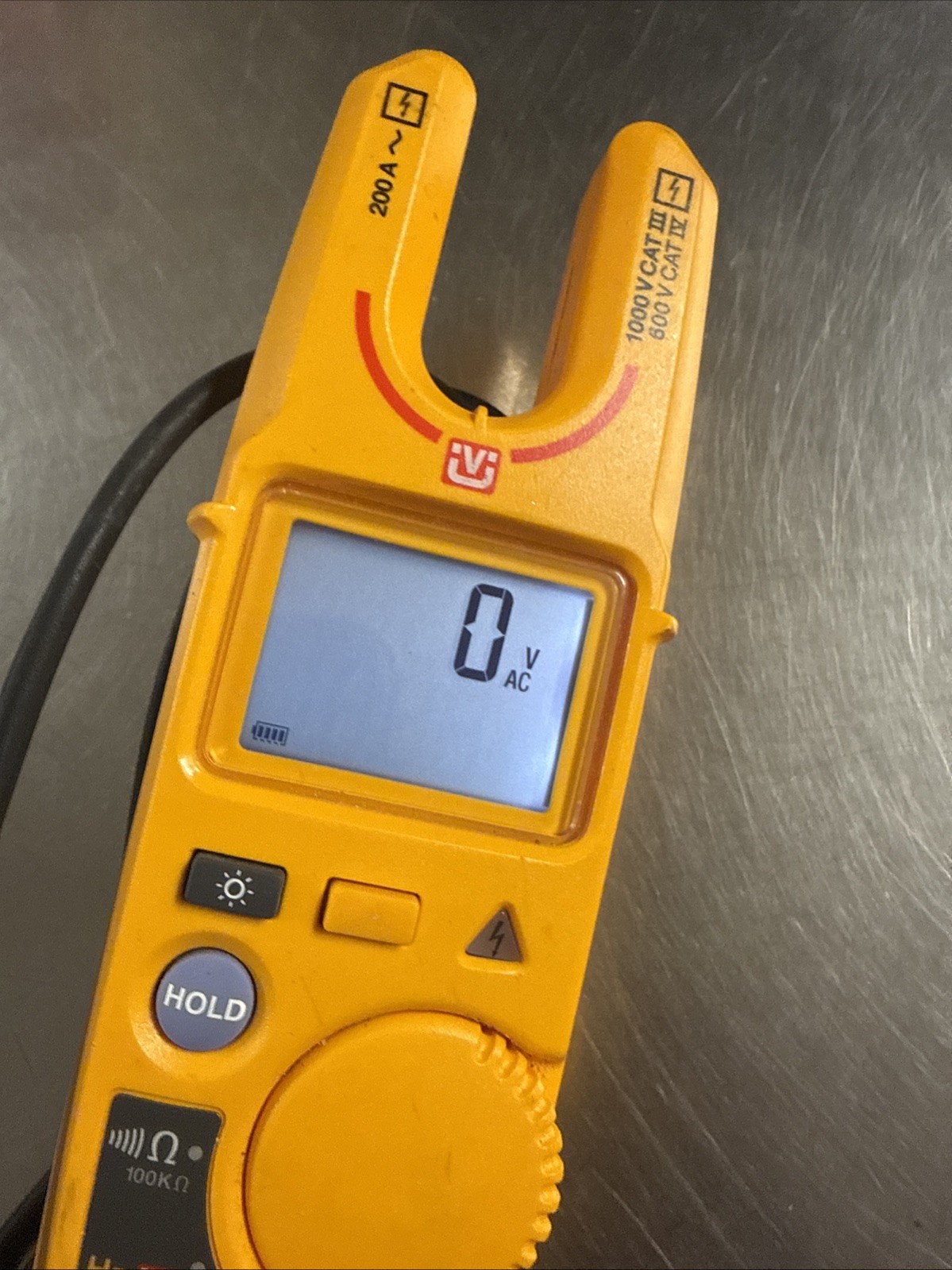 Fluke T6-1000 PRO True RMS Multimeter Tester 1000V CAT III/IV Field Sense