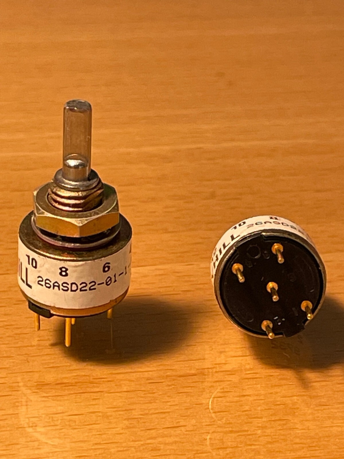 Mechanical Encoder Rotary Flat 8oz.in Straight BCD 16PPR Through Hole PC Pins
