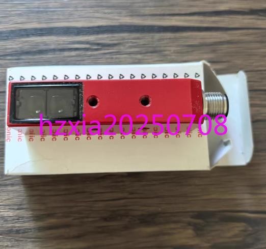 1pc new Leuze PRK 97/4 L sensor 50019663