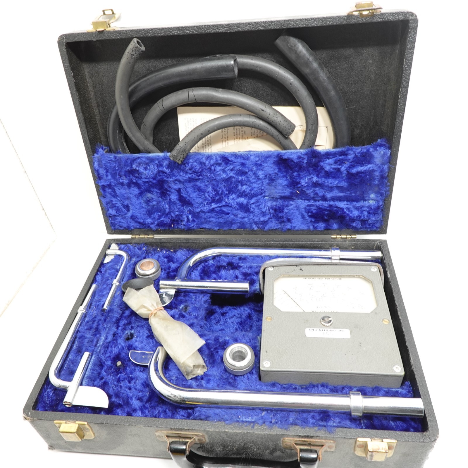 Vintage Alnor Instrument Co FPM Velometer Type 3002 With Original Carrying Case