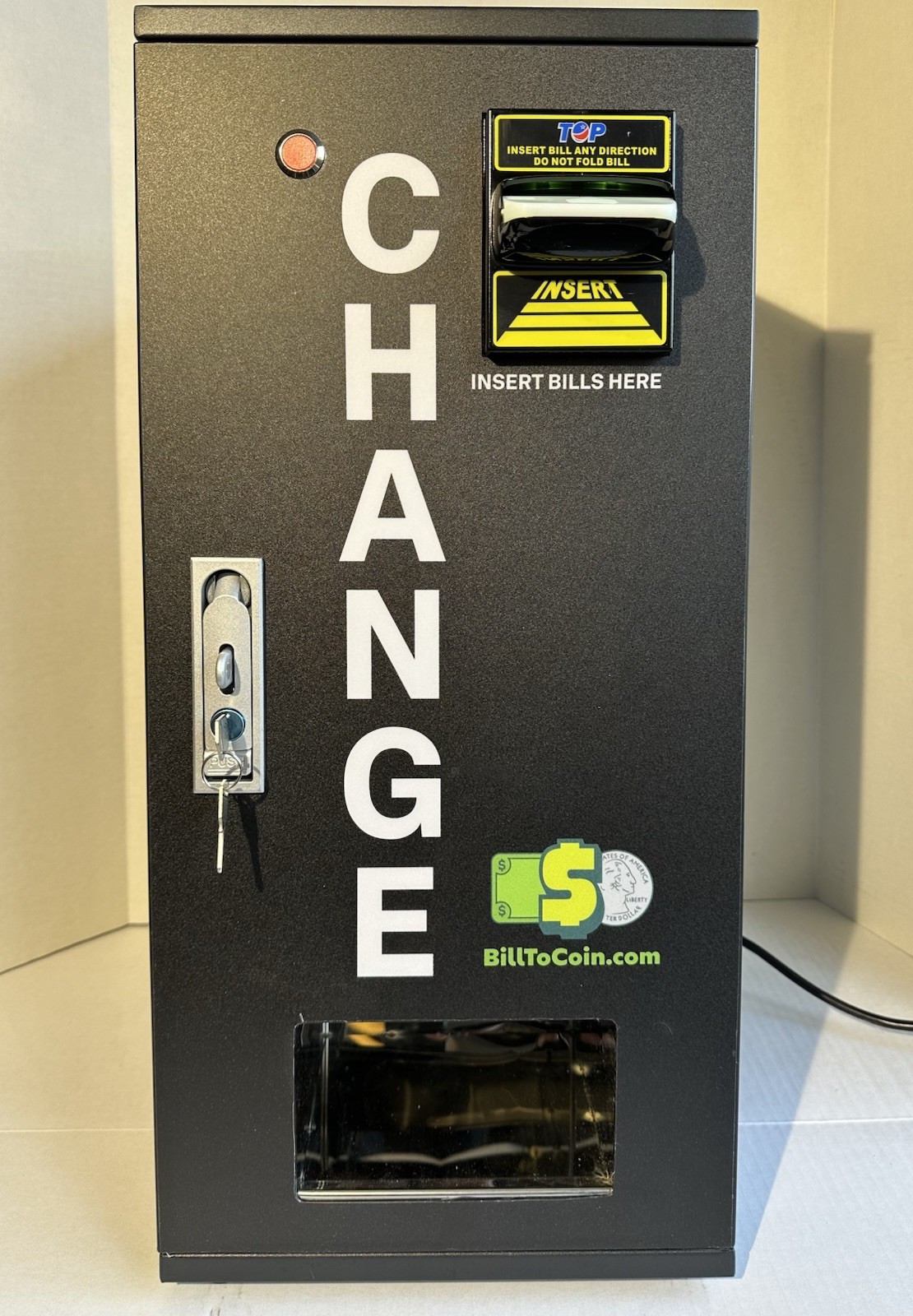 Bill 2 Coin Front Load Quarter Change Machine – With Stacker – $750 Qtr Capacity