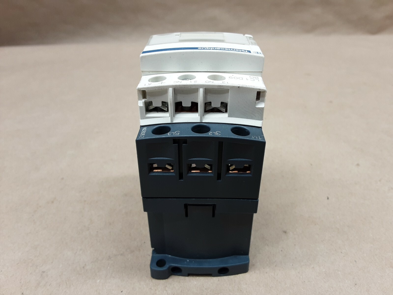 TELEMECANIQUE CONTACTOR LC1D09BD #1016F39*KR