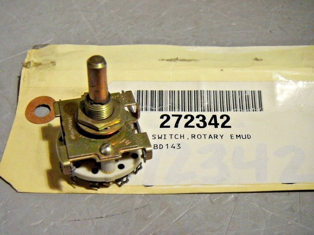 CRL Rotary Switch SPDT Ceramic 2 Position 1.29″ Diameter Base
