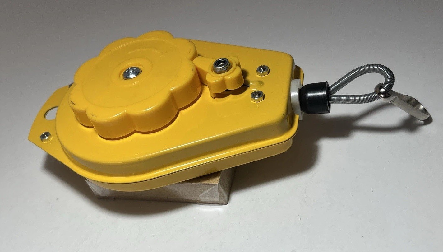Spring Tool Balancer Retractable 0.5-1.5kg (MCT-602-B) used