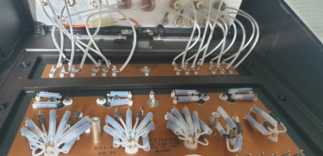 Keithley 8006 Component Test Fixture