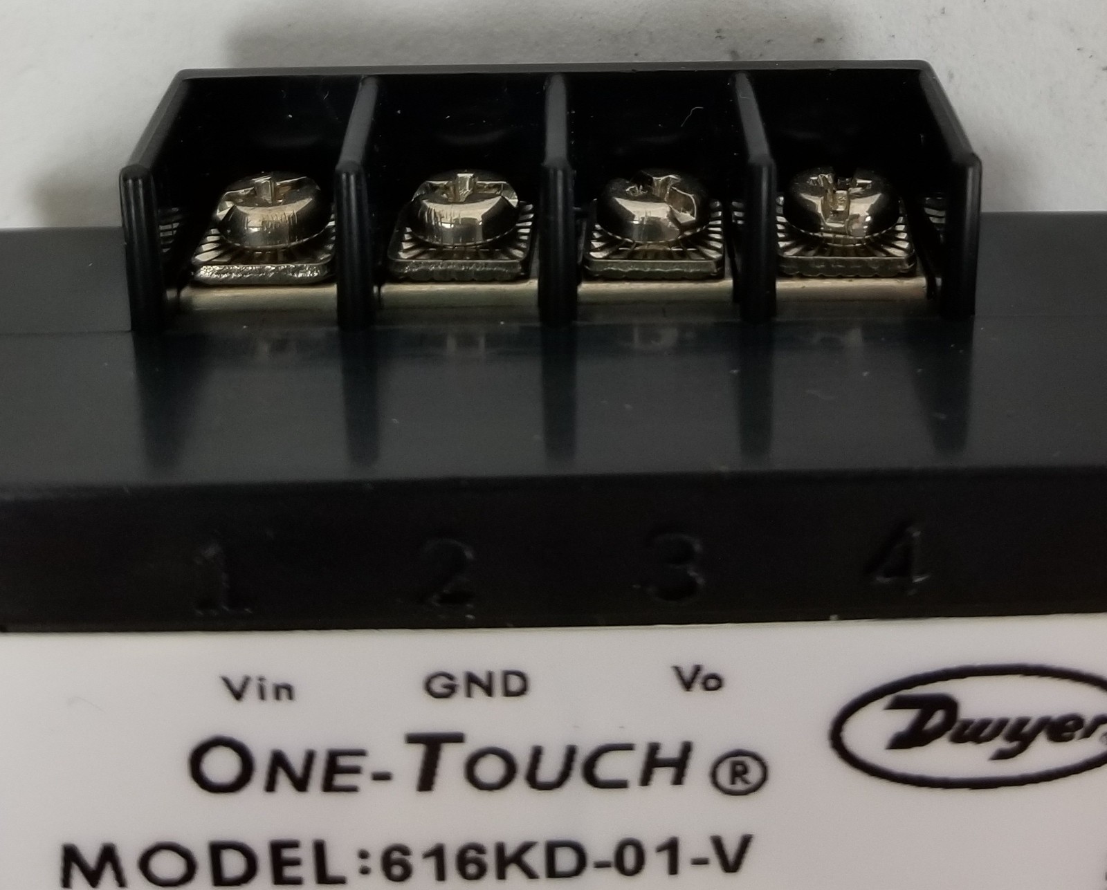 Dwyer 616KD-01-V One-Touch® Differential Pressure Transmitter NEW
