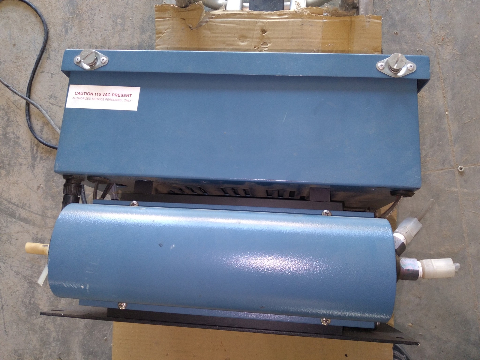 ROSEMOUNT ANALYTICAL ELECTRONIC WATER CONDENSER 52100D1RAIO-904 110V 60HZ