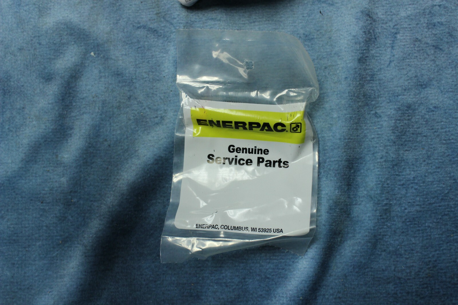 Enerpac CST4191 980 lb. S/A Threaded 0.75 in Enerpac Hydraulic Cylinder