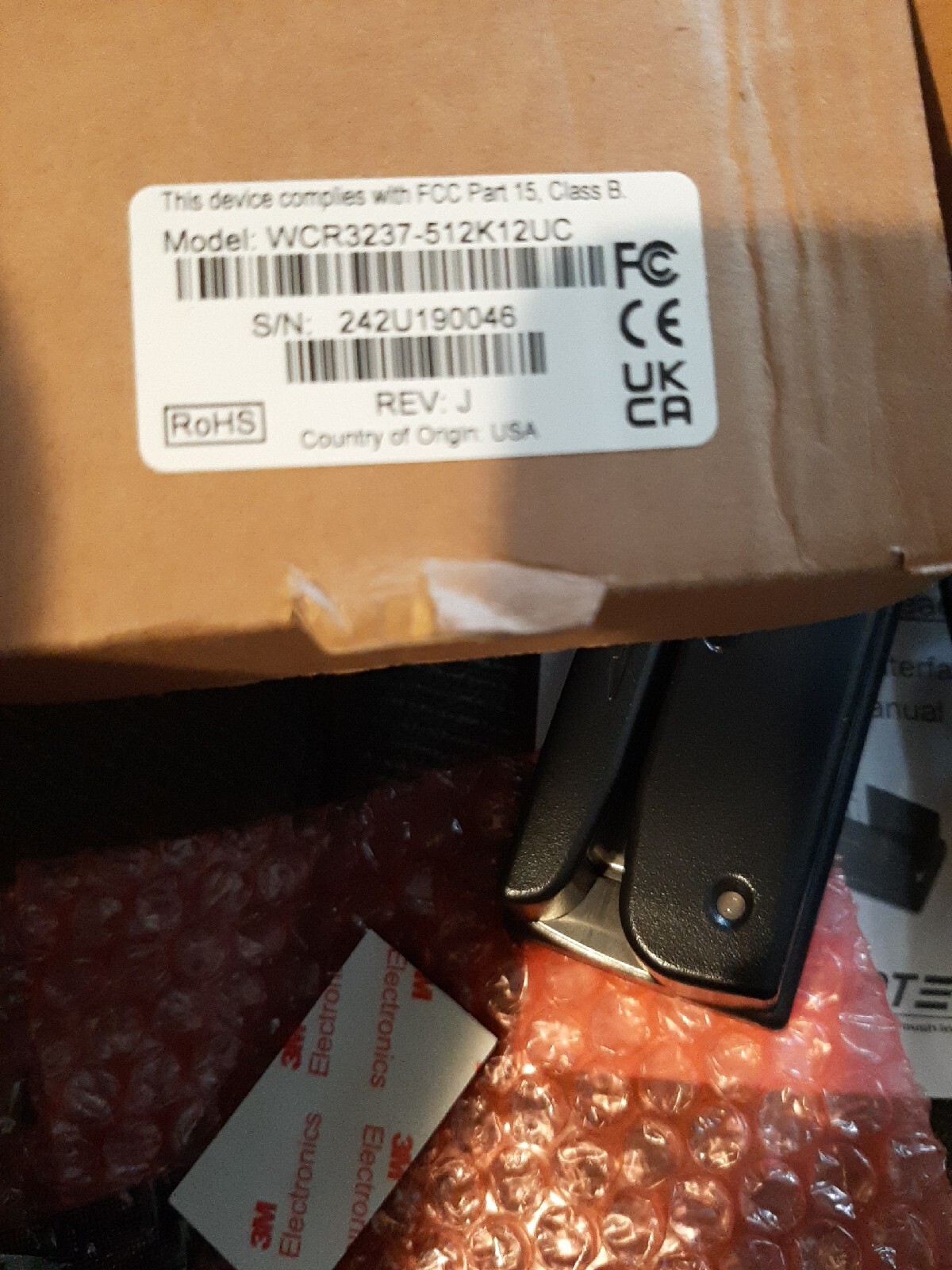 ID Tech WCR3237-512K12UC Omni Bar Code And Magnetic Stripe Reader.