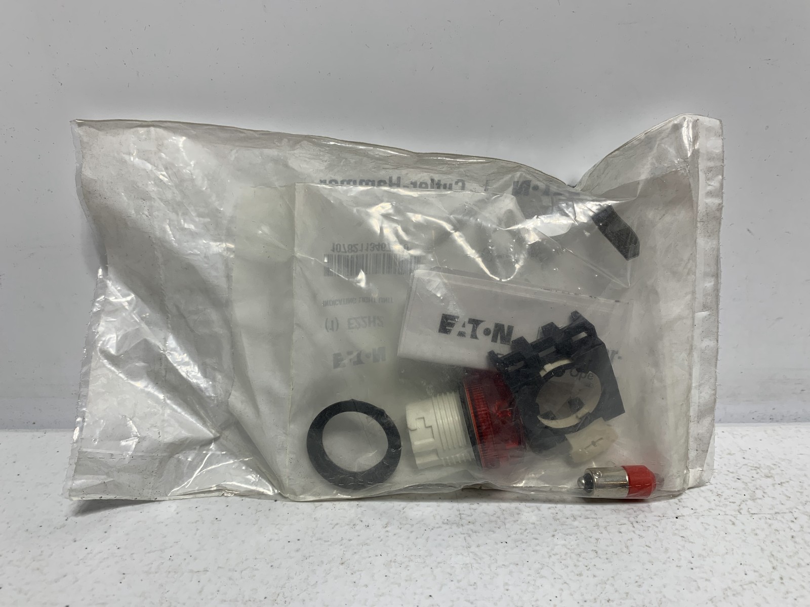 Eaton E22H2X53 Indicating Light 120V Red